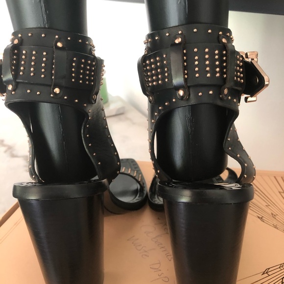 IVY KIRHZNER Women’s VOLT Shoes Black w/ROSE GOLD studs Gladiator Sandals SIZE 8 - Picture 10 of 16